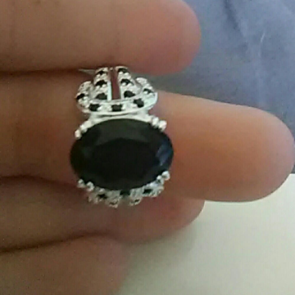 Ring - Picture 2 of 3